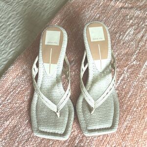 Dolce Vita Women's Tan Woven Sandals